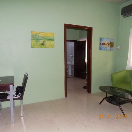 Posh Apartments And Hotel Ikeja Εξωτερικό φωτογραφία