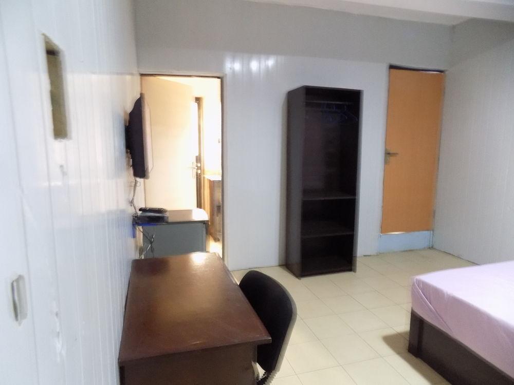 Posh Apartments And Hotel Ikeja Εξωτερικό φωτογραφία