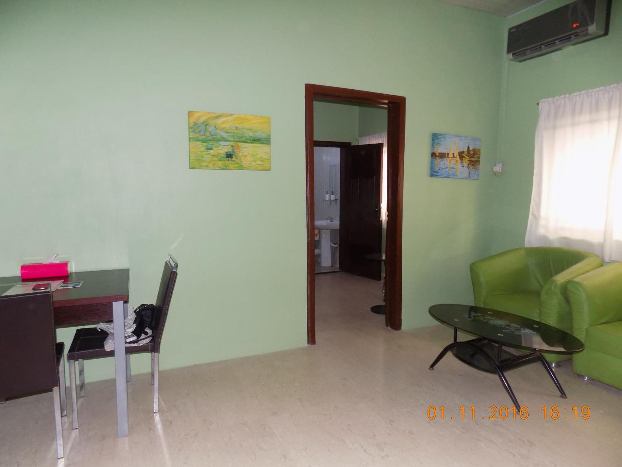 Posh Apartments And Hotel Ikeja Εξωτερικό φωτογραφία