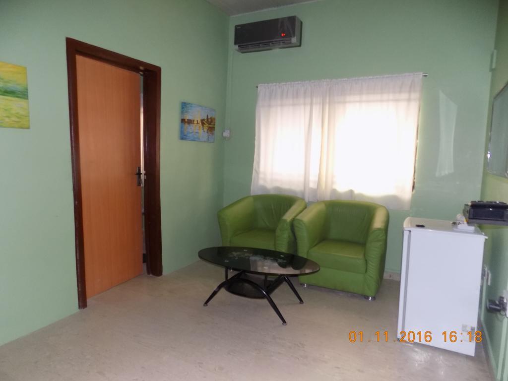 Posh Apartments And Hotel Ikeja Εξωτερικό φωτογραφία
