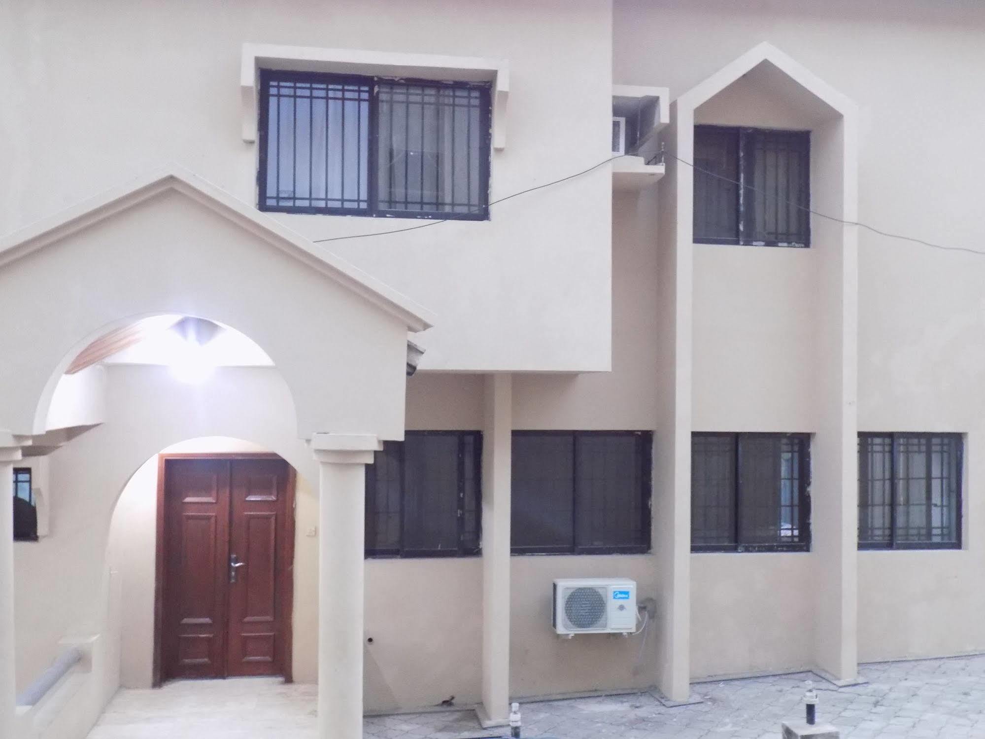 Posh Apartments And Hotel Ikeja Εξωτερικό φωτογραφία