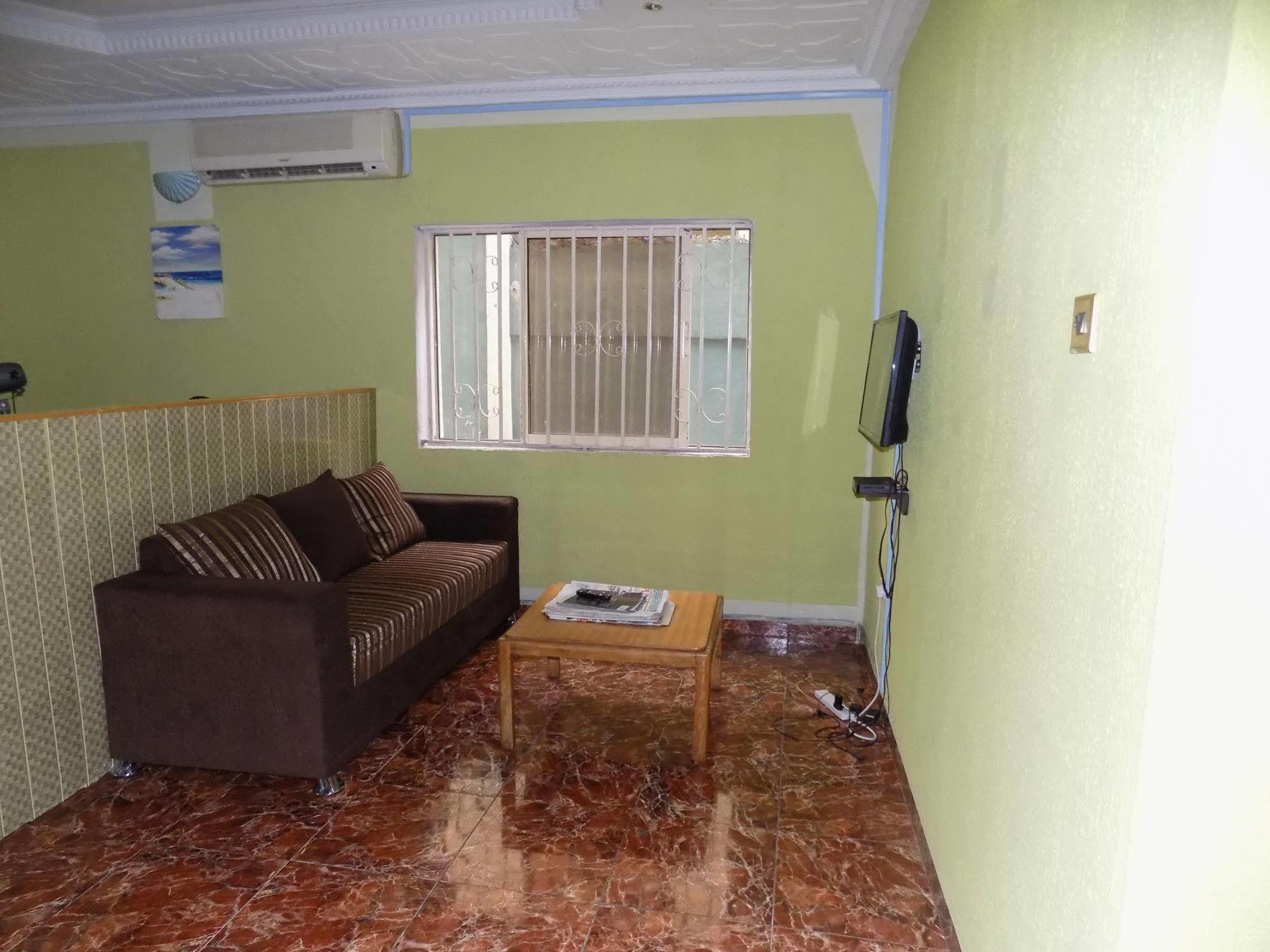 Posh Apartments And Hotel Ikeja Εξωτερικό φωτογραφία