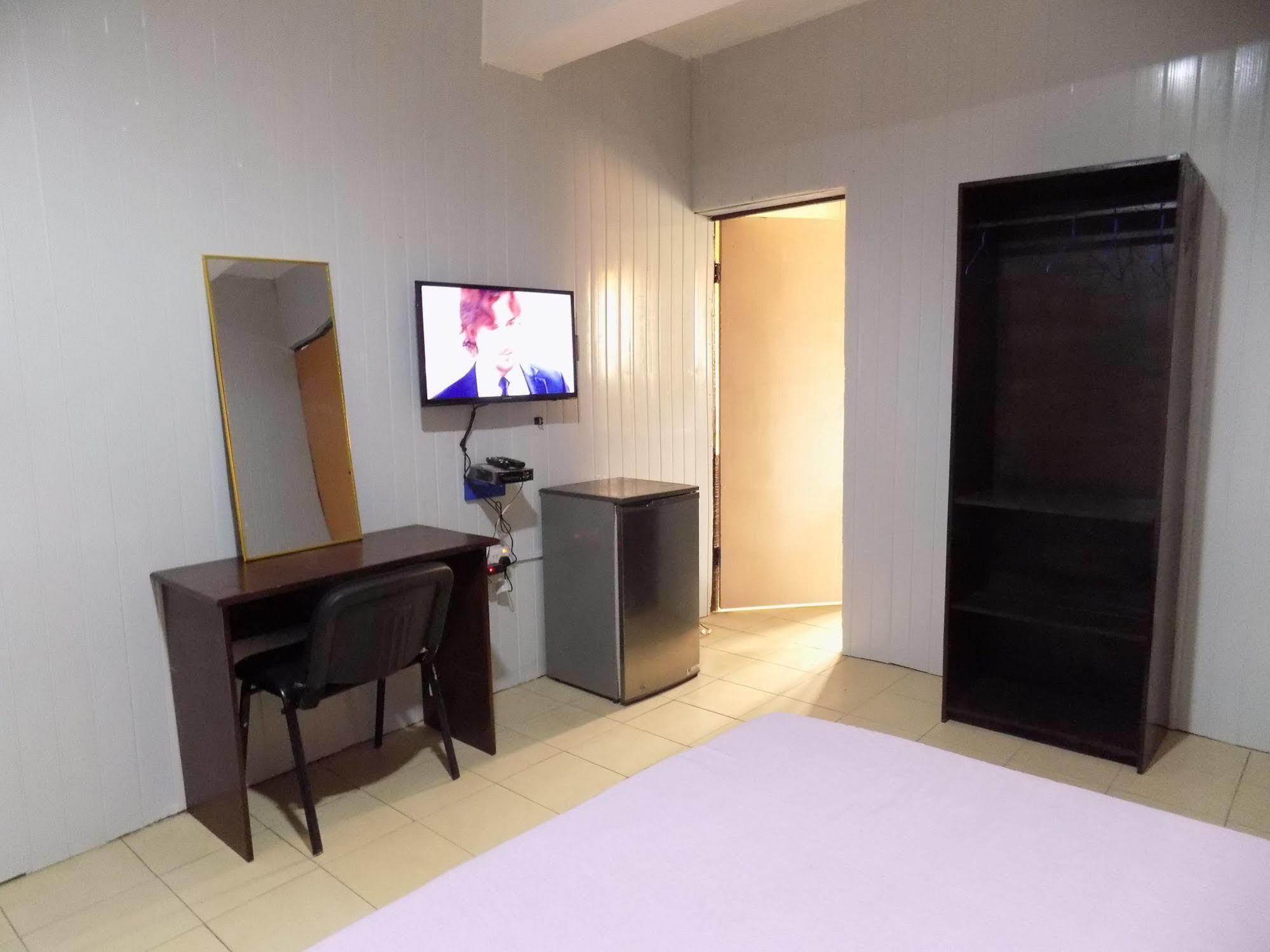 Posh Apartments And Hotel Ikeja Εξωτερικό φωτογραφία