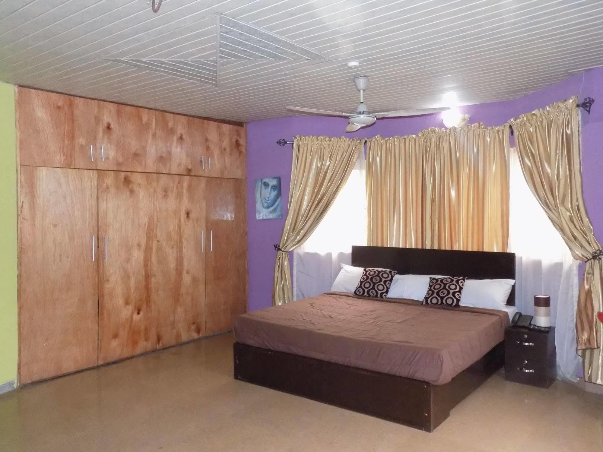 Posh Apartments And Hotel Ikeja Εξωτερικό φωτογραφία