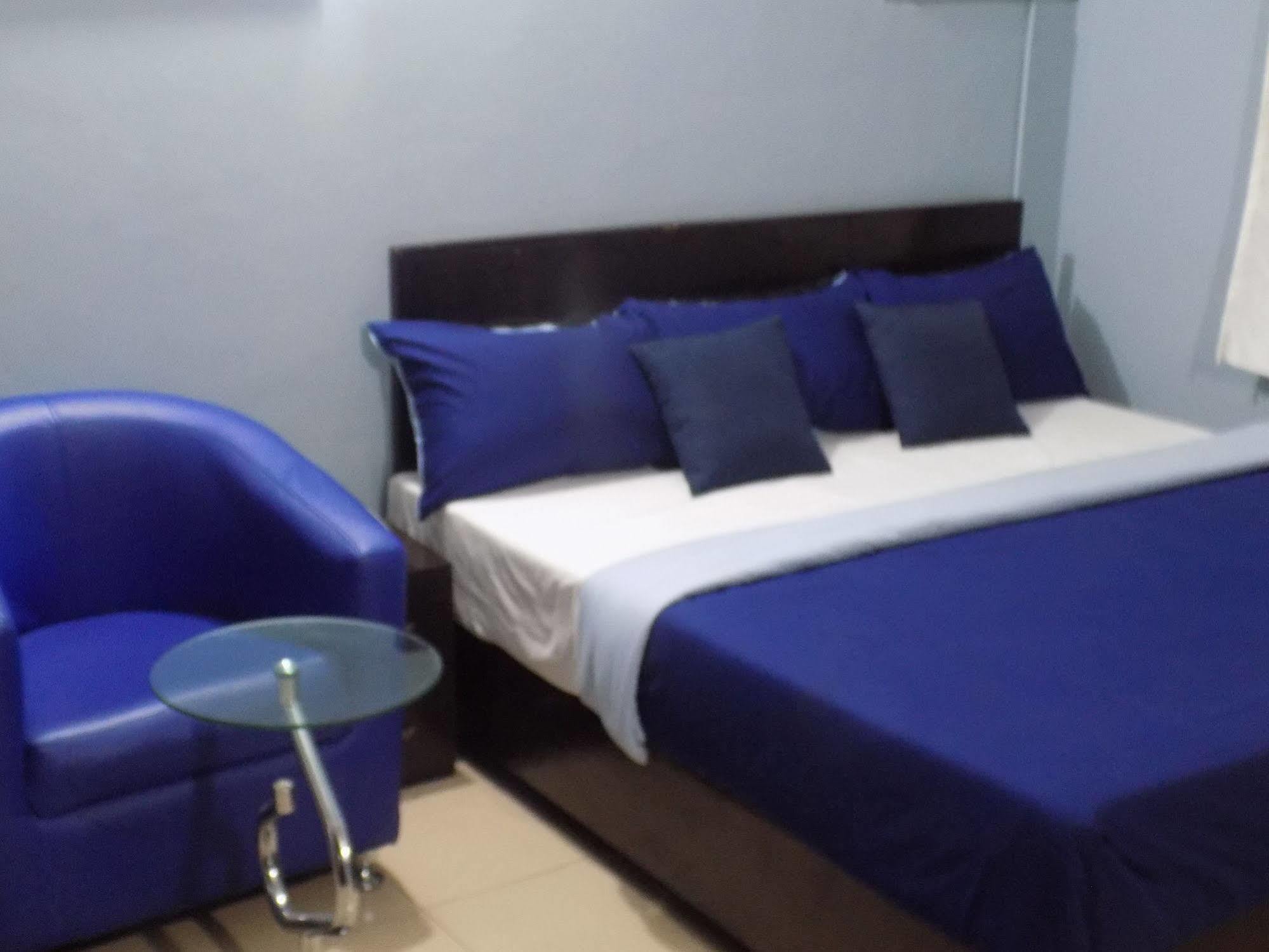 Posh Apartments And Hotel Ikeja Εξωτερικό φωτογραφία