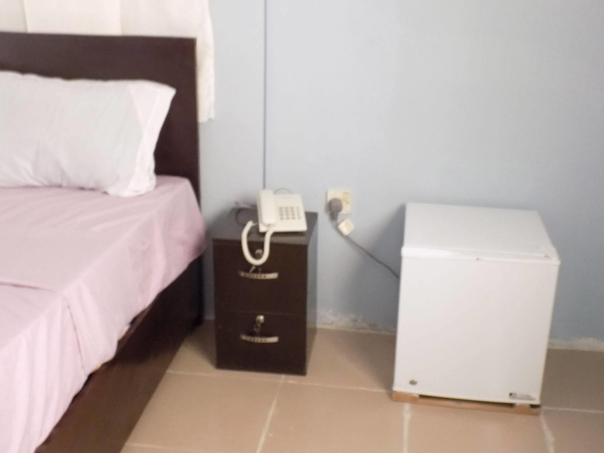 Posh Apartments And Hotel Ikeja Εξωτερικό φωτογραφία